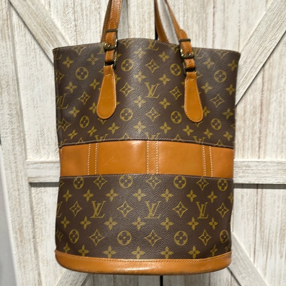 Louis Vuitton vintage bucket